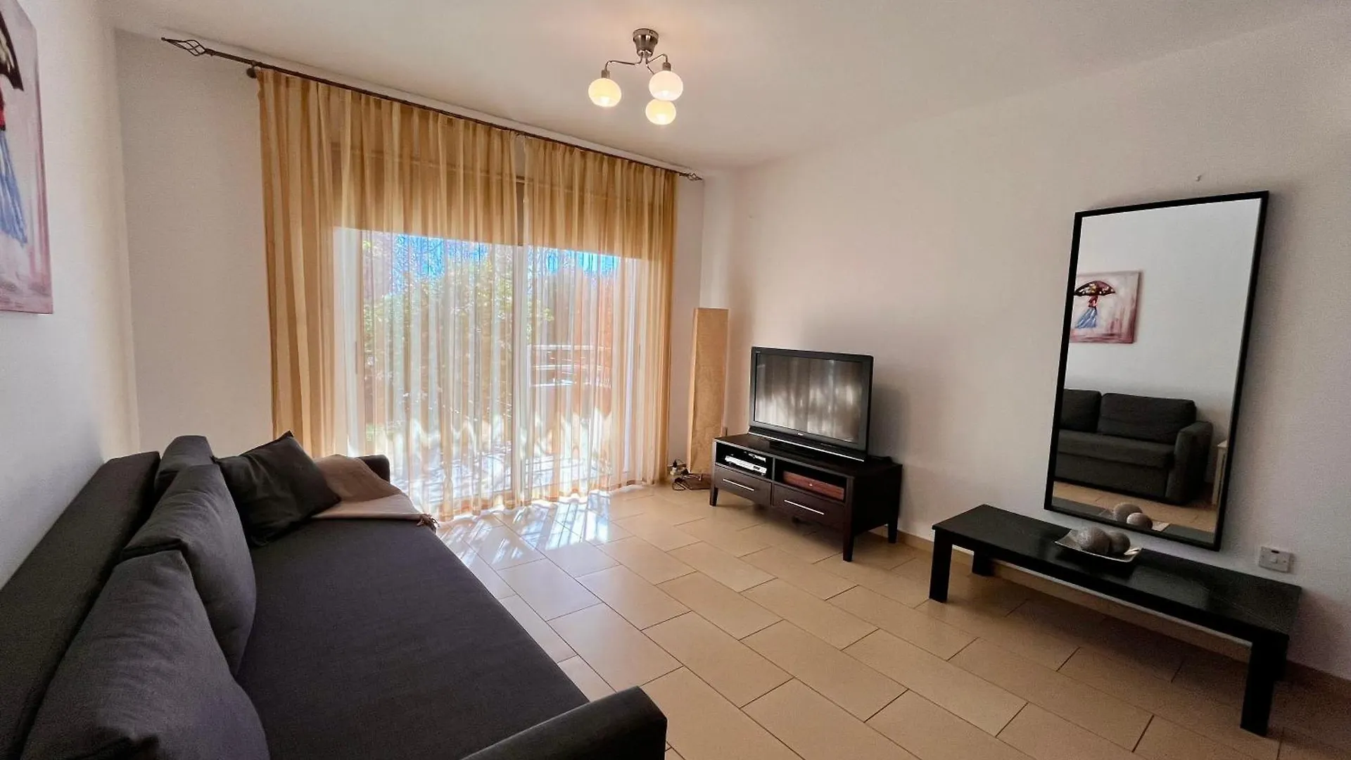 2 Bedroom With Private Garden, Walk To Nissi Beach, Communal Swimming Pool أيا نابا قبرص